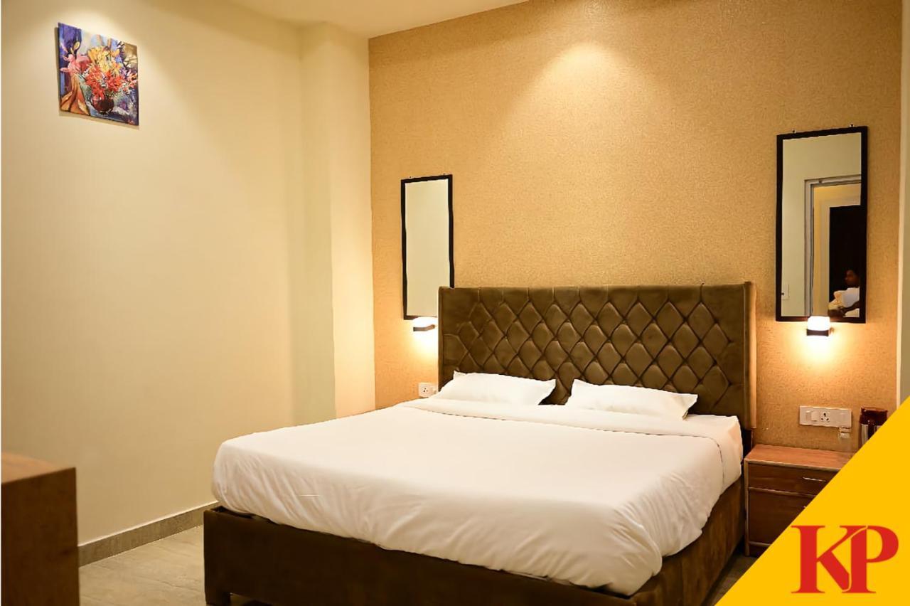Hotel Kapson Palace Bareilly Exterior photo